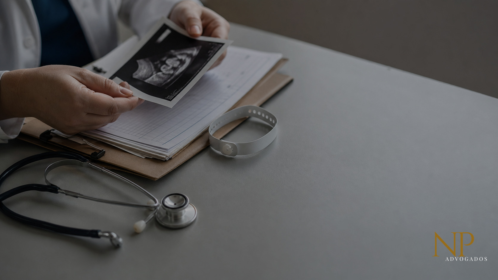 Erro no parto em hospital público: quando o DF pode indenizar?